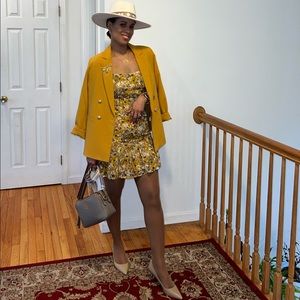 Hi I’m Desireé/ Hola me llamo Desireé